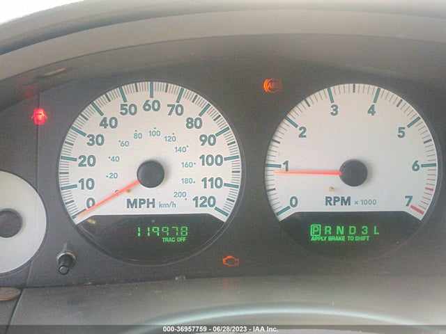 2005 DODGE GRAND CARAVAN SXT VIN: 2D4GP44L35R200425