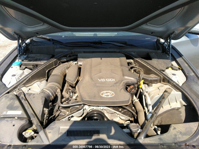 Hyundai Genesis 3.8 2016 KMHGN4JE8GU137610 Image 10