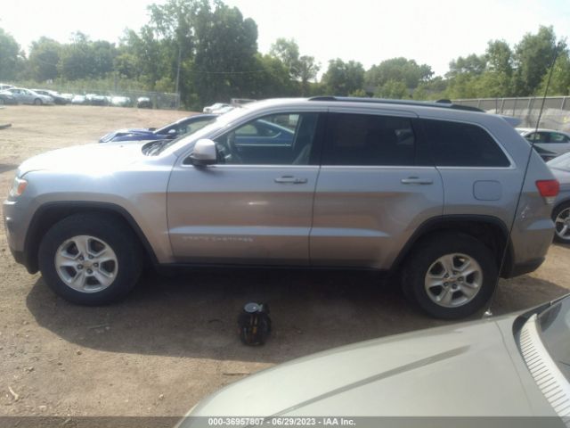 1C4RJFAG9FC818689 Jeep Grand Cherokee Laredo