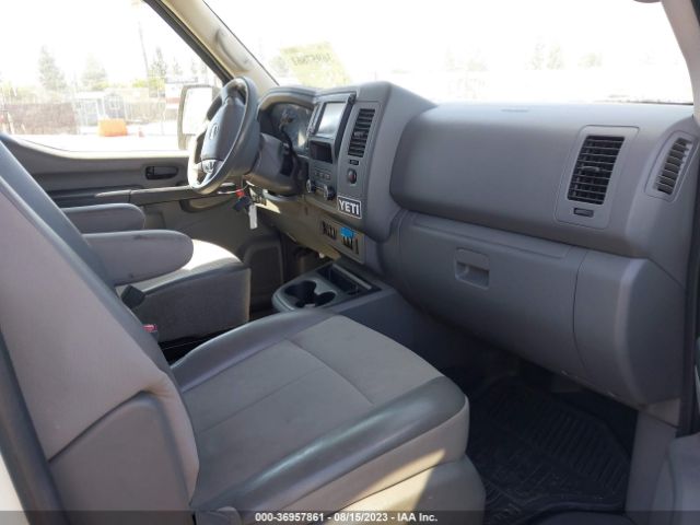 1N6BF0KM6KN800862 Nissan Nv Cargo Sv