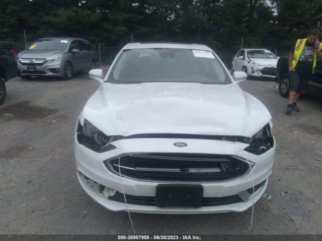 3FA6P0LU3JR251090 Ford Fusion Hybrid Se