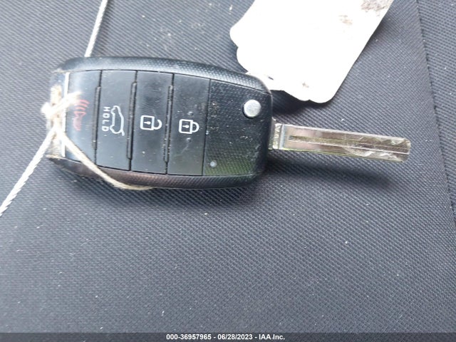 KIA Soul Base 2017 KNDJN2A25H7466060 Image 11