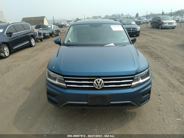 3VV2B7AX2LM029543 Volkswagen Tiguan Se/sel/se R-line Black