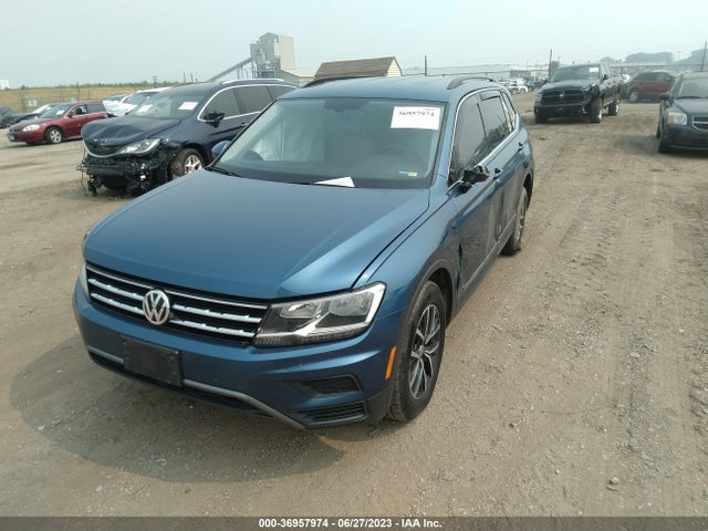 3VV2B7AX2LM029543 Volkswagen Tiguan Se/sel/se R-line Black