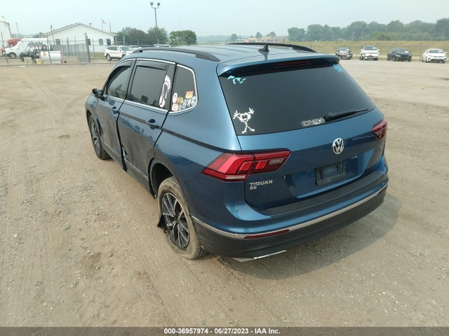 3VV2B7AX2LM029543 Volkswagen Tiguan Se/sel/se R-line Black