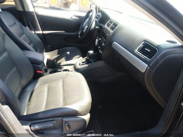 3VWD07AJ2EM382745 Volkswagen Jetta Sedan Se W/connectivity