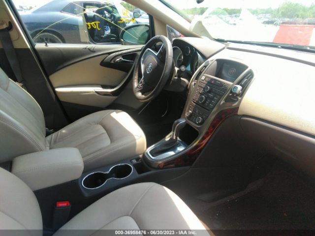1G4PS5SK8F4110697 Buick Verano Leather Group