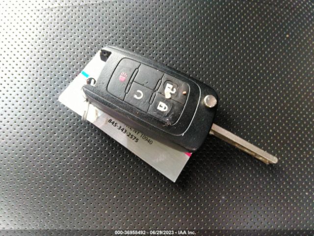 2GKFLUE38G6212629 GMC Terrain Slt