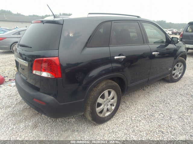 2013 KIA SORENTO LX VIN: 5XYKTDA27DG314171