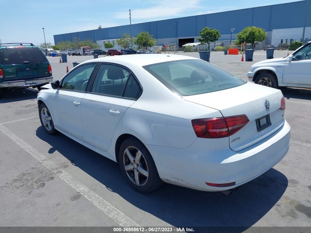 3VW267AJ3GM376669 Volkswagen Jetta Sedan 1.4t S