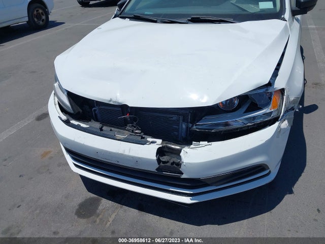 3VW267AJ3GM376669 Volkswagen Jetta Sedan 1.4t S