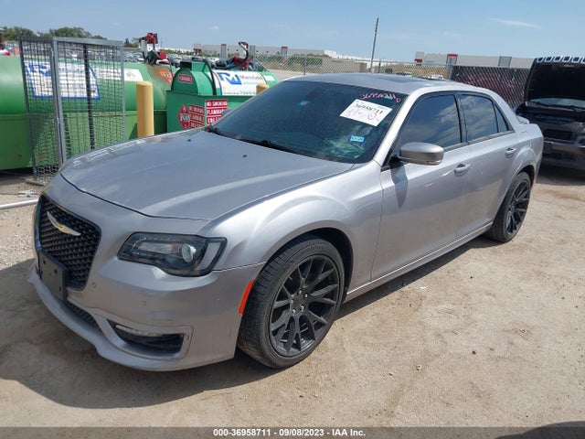 2C3CCABG8JH240077 Chrysler 300 300s