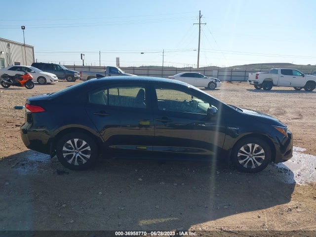 Toyota Corolla Hybrid Le 2021 JTDEAMDE7MJ005714 Image 5