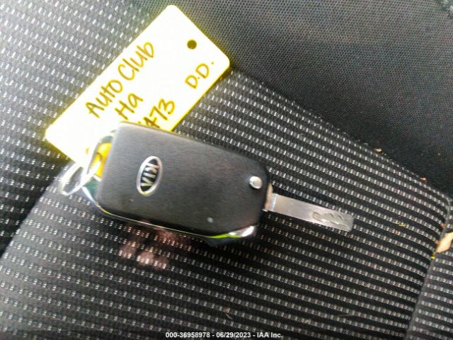 3KPF24ADXKE048175 KIA Forte Lxs