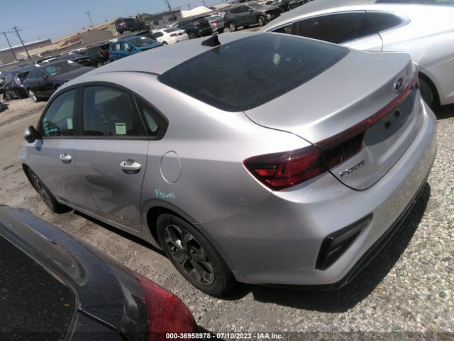 3KPF24ADXKE048175 KIA Forte Lxs