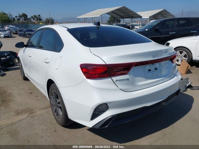 3KPF24AD2PE595898 KIA Forte Lxs