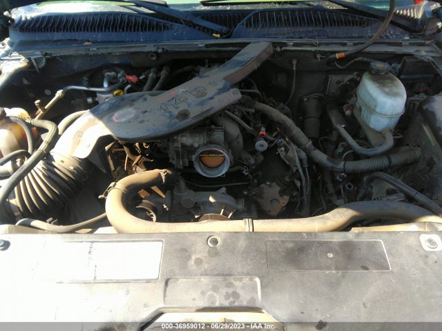 2005 GMC YUKON DENALI VIN: 1GKEK63U25J148223