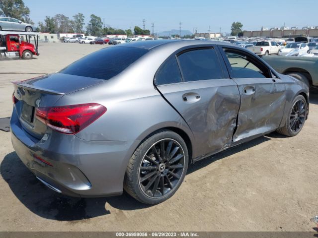 W1K3G4EB9LJ223538 Mercedes-Benz A-class A 220