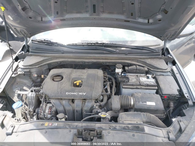 2018 HYUNDAI ELANTRA SE VIN: KMHD74LF2JU607057