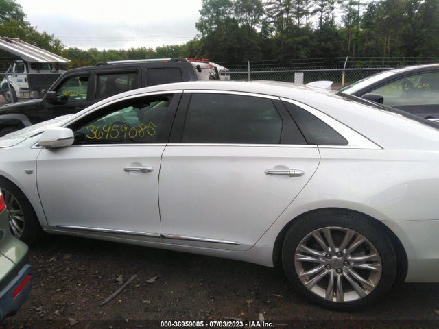 Cadillac XTS LUXURY 2018 2G61N5S35J9120834 Image 14