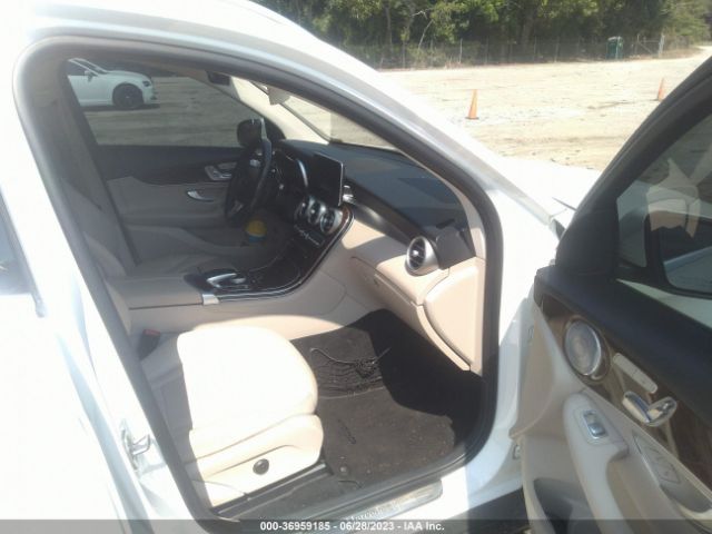 WDC0G4JB7HF121873 Mercedes-Benz GLC 300
