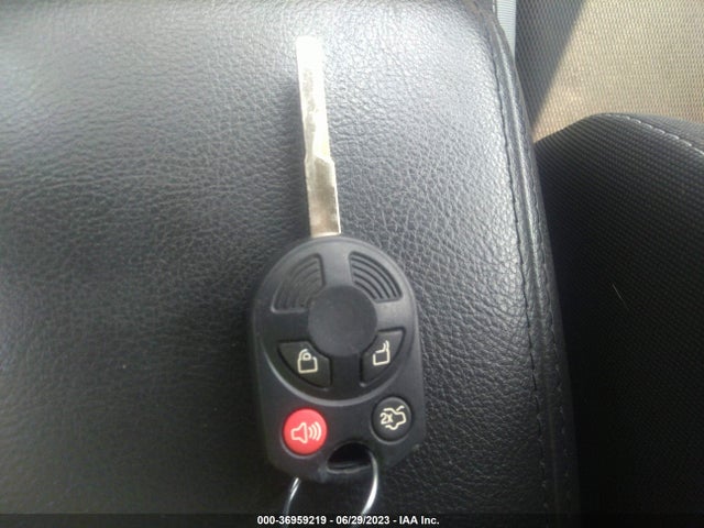2014 FORD FOCUS SE VIN: 1FADP3K26EL148856