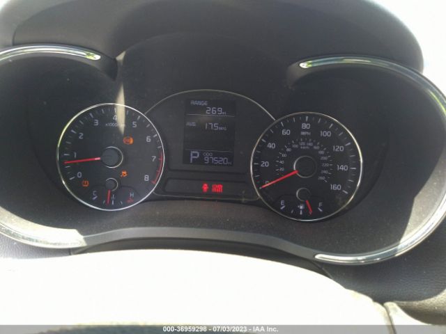 KNAFK4A68G5615209 KIA FORTE LX