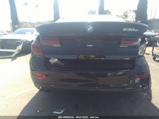 WBA13AG09NCH84126 BMW 530e