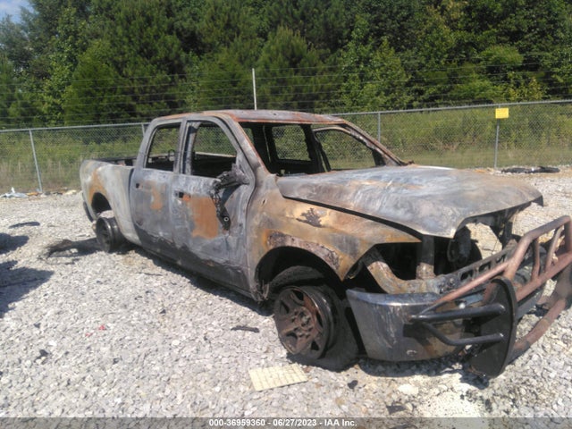 2015 3C6UR5CL2FG679775 main image