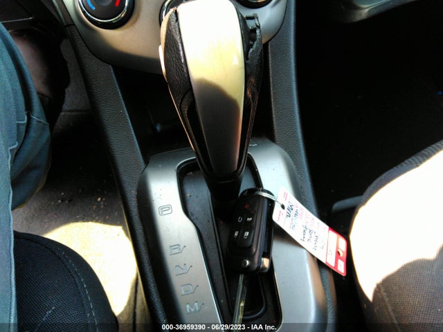 Chevrolet SONIC LT 2014 1G1JC5SH4E4214204 Image 3