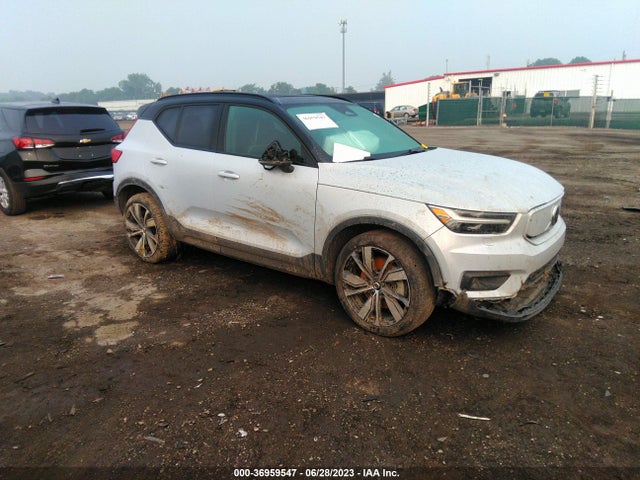 2021 Volvo XC40, VIN: YV4ED3UR5M2527432
