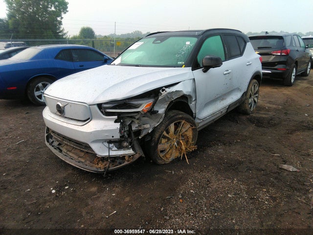 2021 Volvo XC40, VIN: YV4ED3UR5M2527432