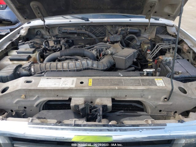 2001 MAZDA B-SERIES 2WD TRUCK DS/SE VIN: 4F4YR16U51TM03908