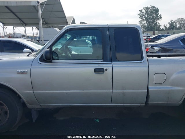 2001 MAZDA B-SERIES 2WD TRUCK DS/SE VIN: 4F4YR16U51TM03908