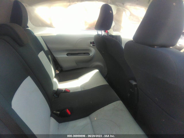 Toyota Prius C One/three/two/four 2014 JTDKDTB30E1561659 Image 8