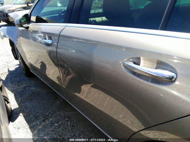 WDD3G4EB1KW001660 Mercedes-Benz A-class A 220