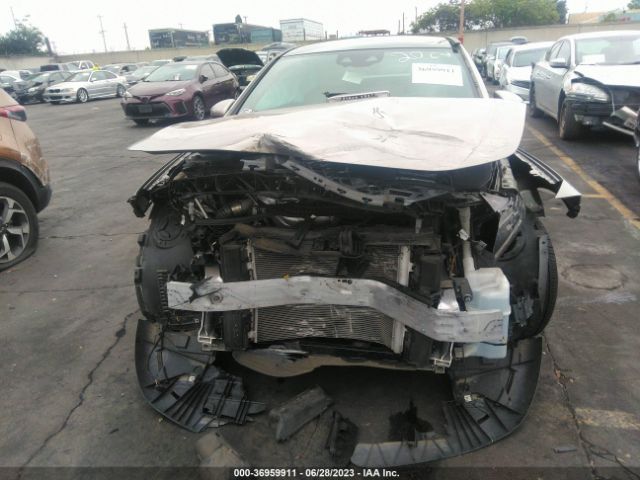 WDD3G4EB1KW001660 Mercedes-Benz A-class A 220