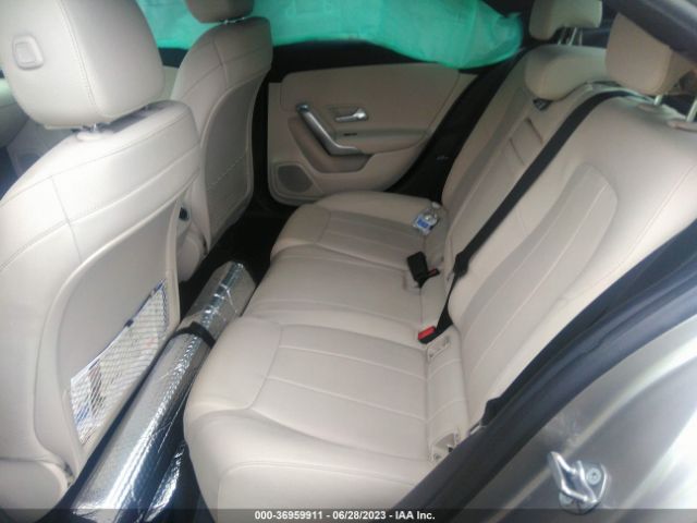 WDD3G4EB1KW001660 Mercedes-Benz A-class A 220