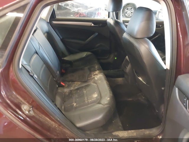 1VWAT7A38EC076033 Volkswagen Passat Wolfsburg Ed