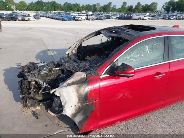 2018 JAGUAR XJ SAJWA2GE0JMW13719 Photo 5