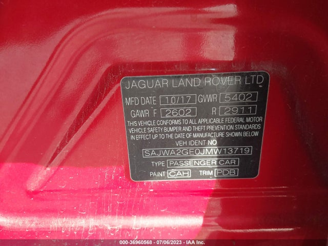 2018 JAGUAR XJ SAJWA2GE0JMW13719 Photo 8