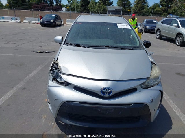 Toyota Prius V Two/five/three/four 2015 JTDZN3EU2FJ033090 Image 5