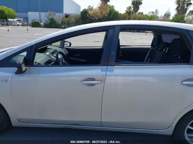 Toyota Prius V Two/five/three/four 2015 JTDZN3EU2FJ033090 Image 7