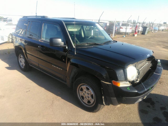 2014 1C4NJRBB3ED554817 main image