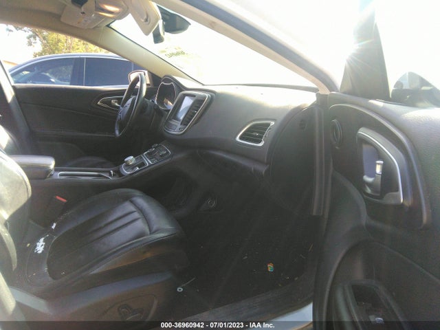 Chrysler 200 Limited Platinum 2017 1C3CCCAB7HN501931 Image 11