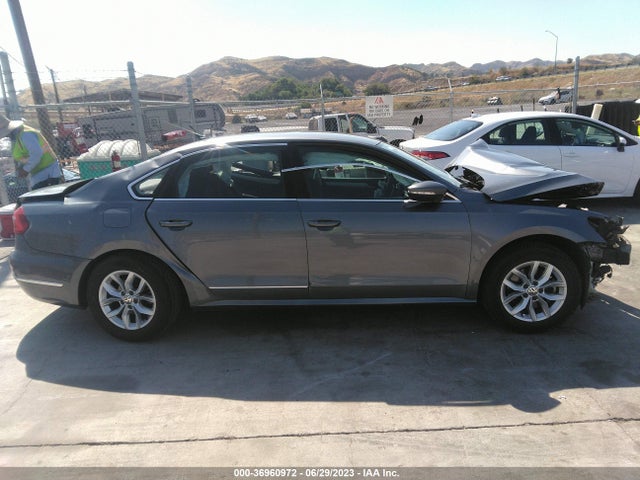 1VWAT7A34GC021873 Volkswagen Passat 1.8t S