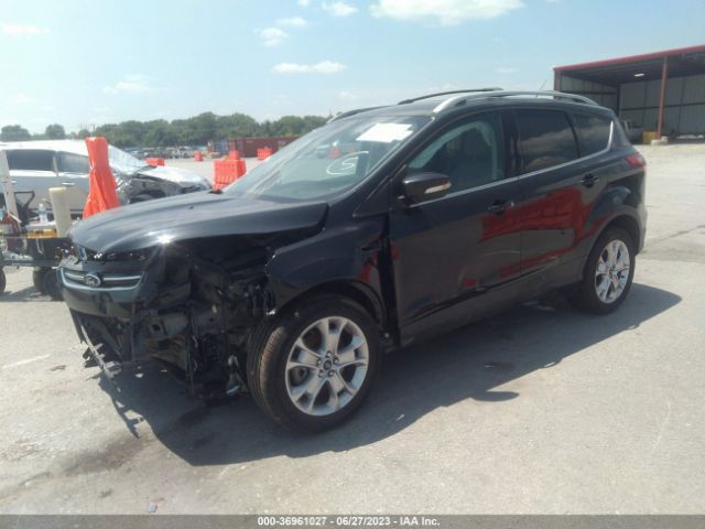 1FMCU0J92EUC16314 Ford Escape Titanium