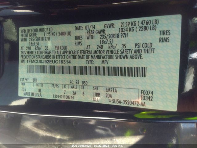 1FMCU0J92EUC16314 Ford Escape Titanium