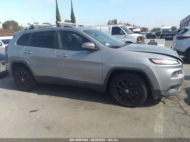 1C4PJLCB2EW302906 Jeep Cherokee Latitude