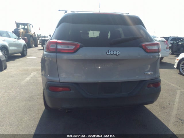 1C4PJLCB2EW302906 Jeep Cherokee Latitude